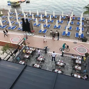 Otel La - La Beiurut, Marmaris